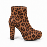 Boot High Heels Leather With a Zipper R-24