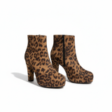 Boot High Heels Leather With a Zipper R-24