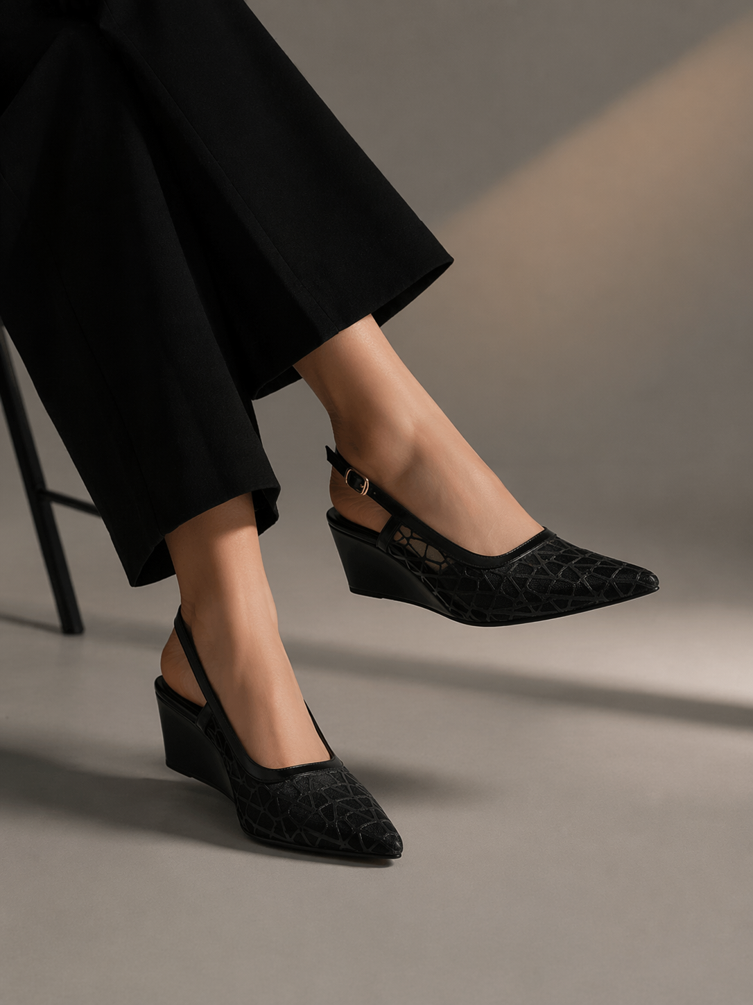 Shoes Wedge Fabric With Leather W-310