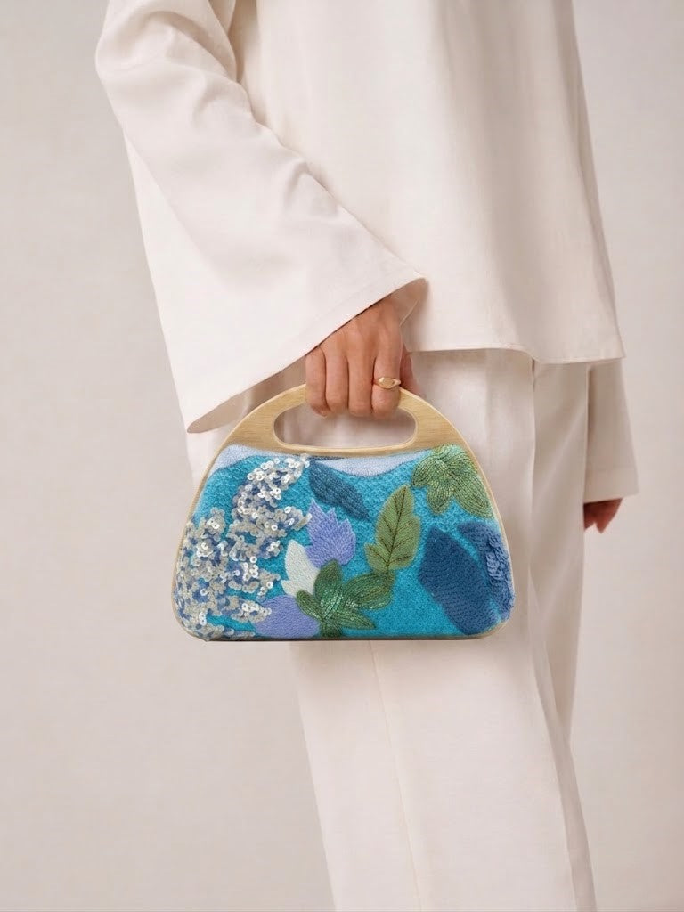crossbody evening bag Embroidered flor details ZS-11