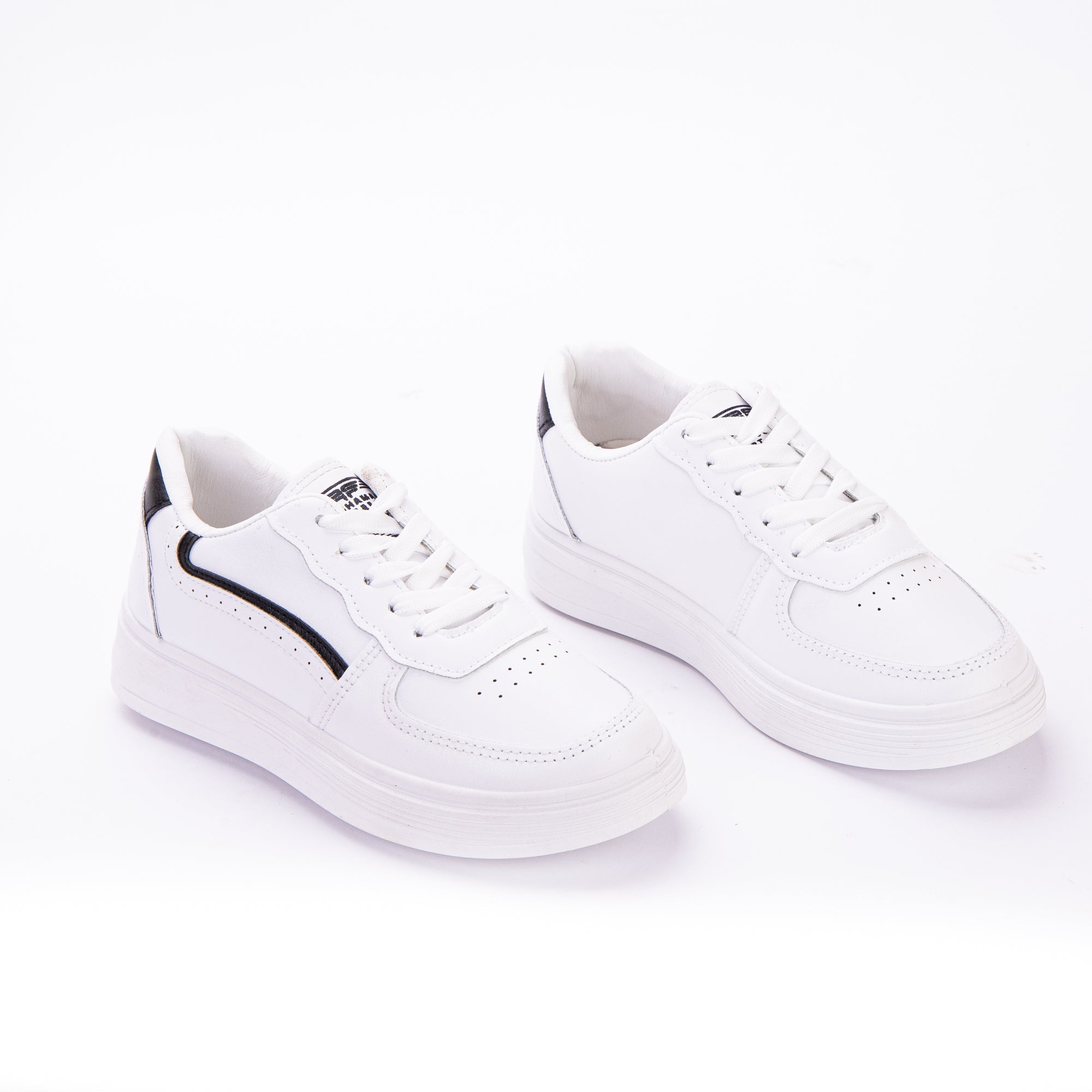 Leather sneaker KO-44 - Life Stylish Sneackers