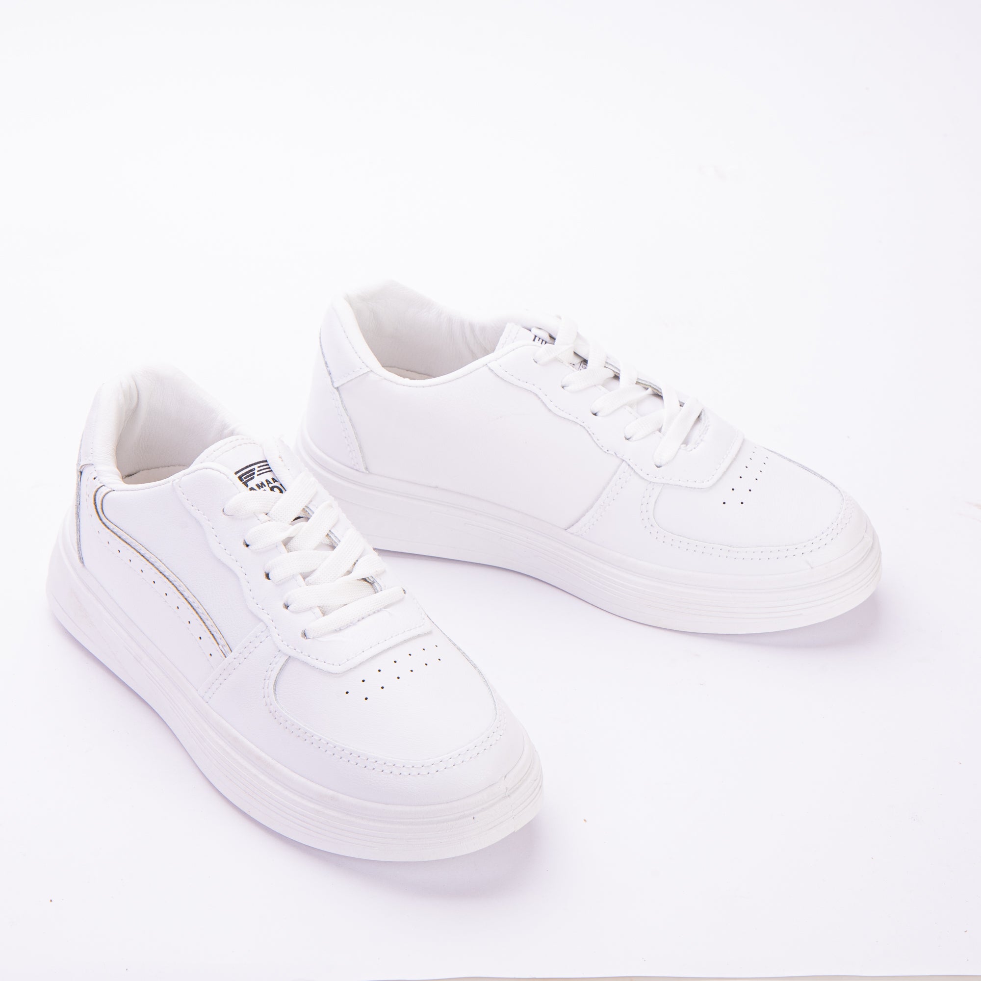 Leather sneaker KO-44 - Life Stylish Sneackers